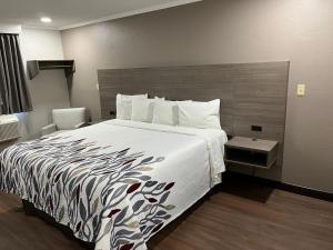 super 8 by wyndham suffolk tidewater