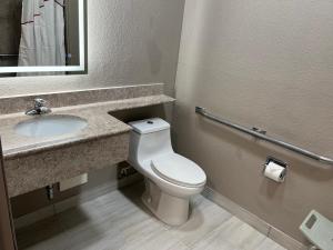 super 8 by wyndham suffolk tidewater