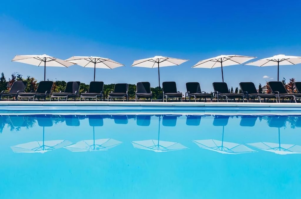 youness wellness clinic and retreat