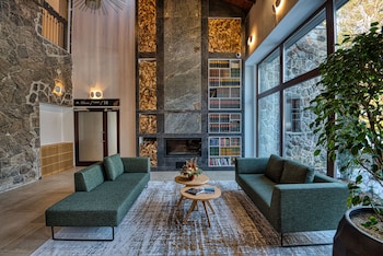 cardoner hotel and conference centre