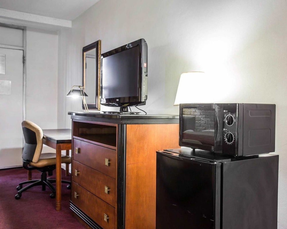 Econo Lodge,Dorchester County>>Charleston,2 star