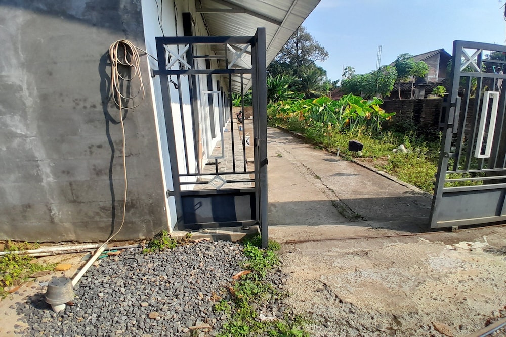 spot on 93283 sengon kostel syariah