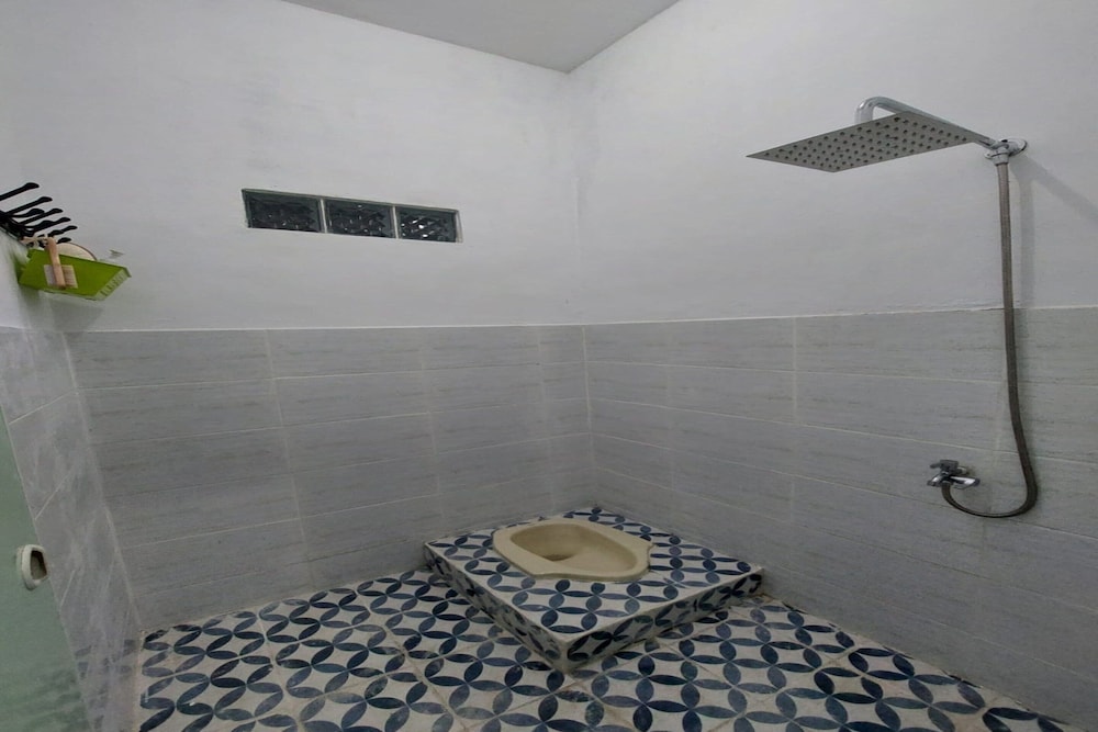 spot on 93283 sengon kostel syariah