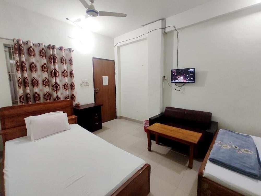 hotel labbaik farmgate
