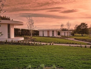 retiro costina wellnessandvillas