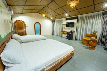 apple house and coffee