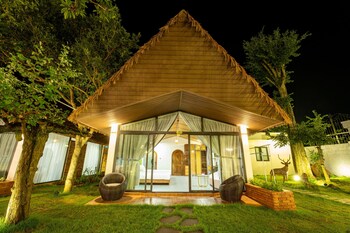 apple house and coffee