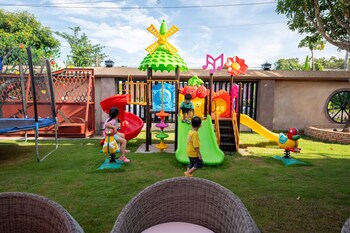 apple house and coffee