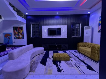 hq apart hotel