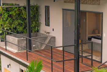 casa xue alma lodge