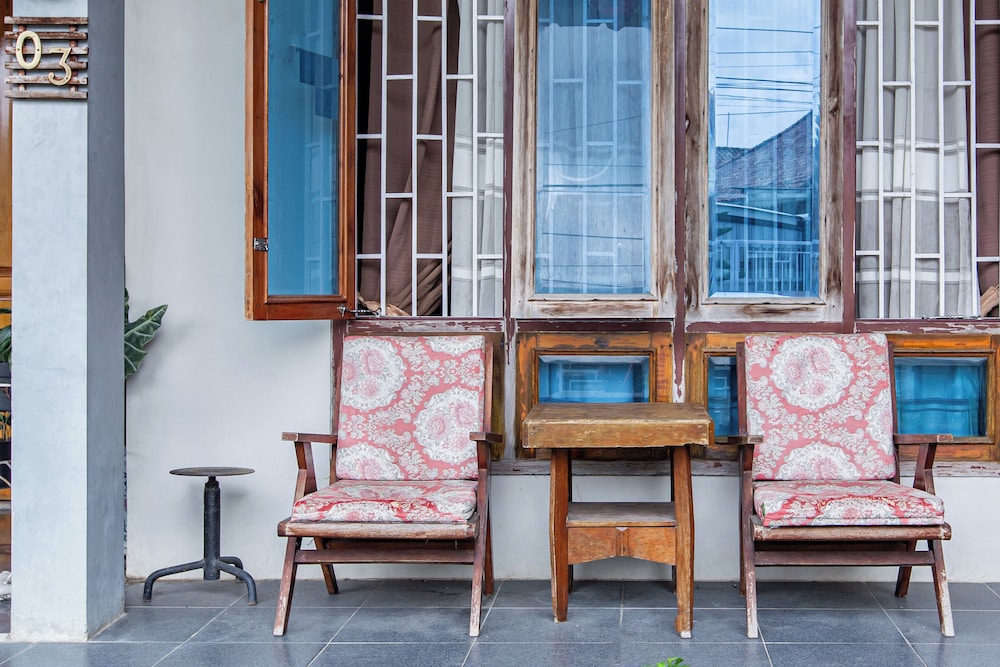 spot on 93430 delta bnb residence syariah