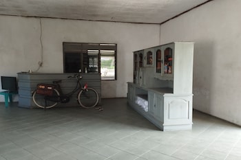 spot on 93535 pondok gusang kuala near pelabuhan h basran