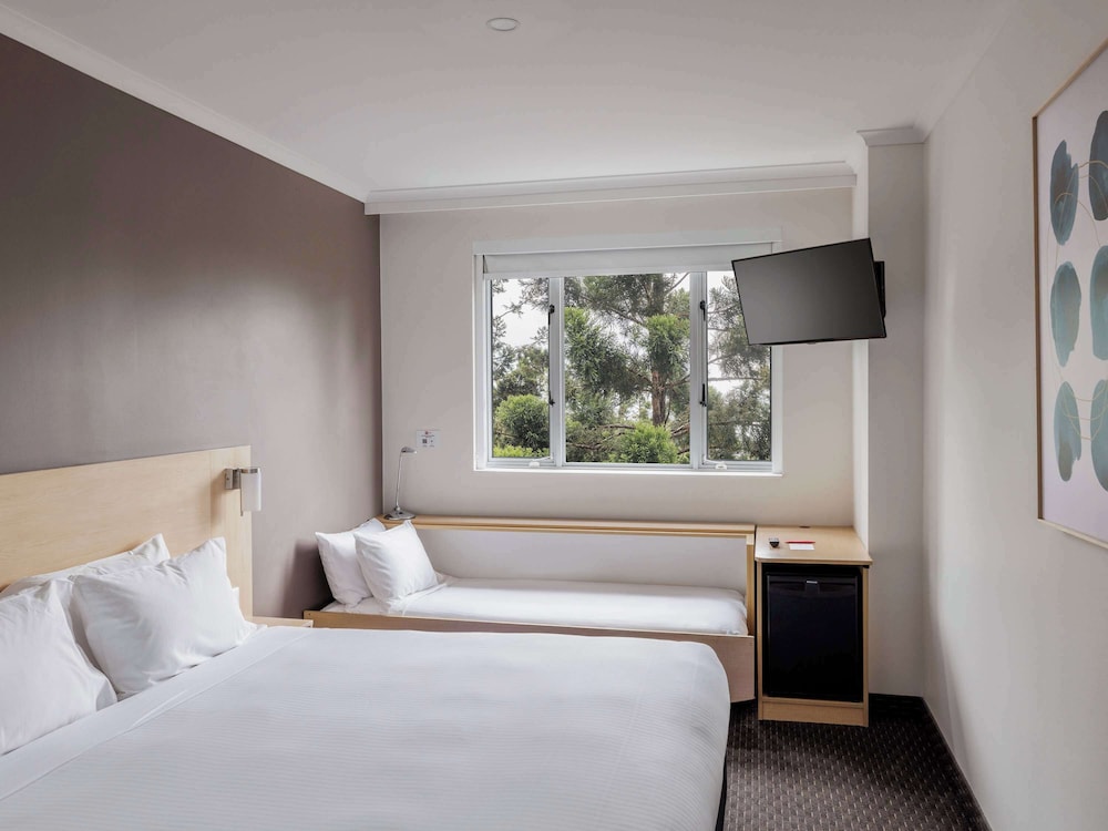 ibis sydney olympic park