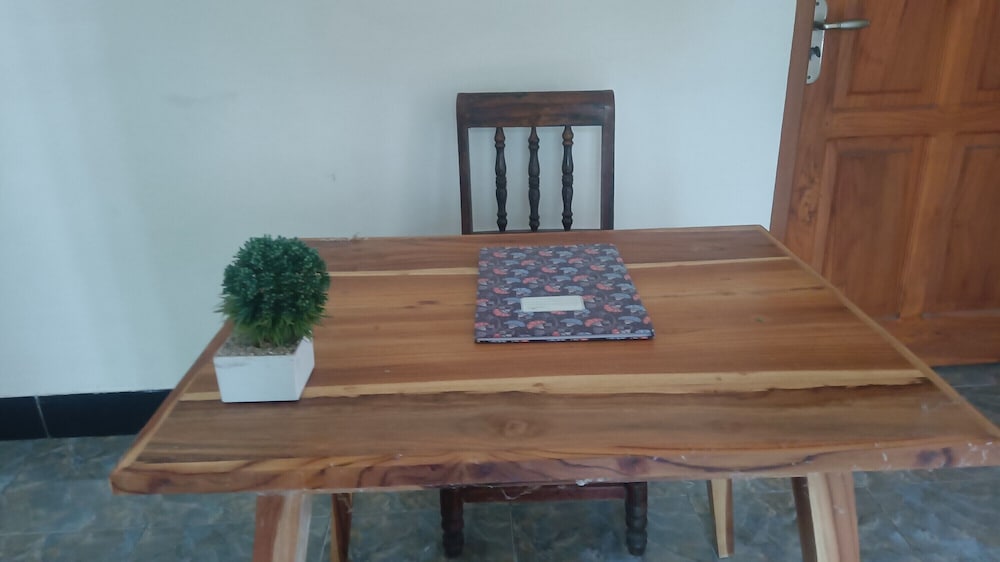 spot on 93524 bagas homestay