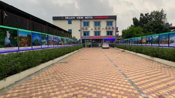 dream view hotel