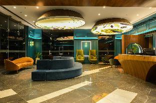 Palm Springs Resort,,3 star