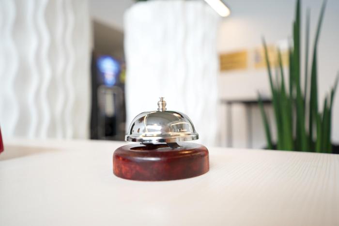 arrow hotel