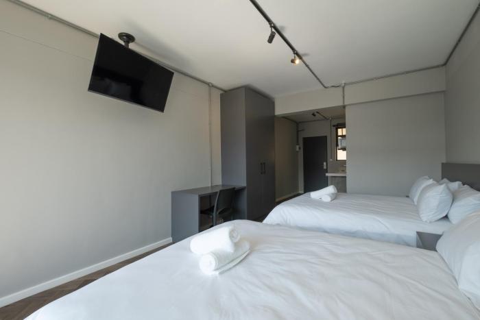 inn and out plus