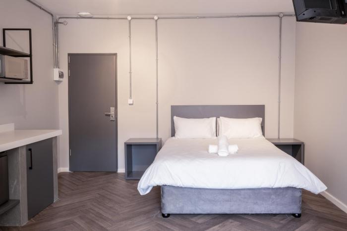 inn and out plus