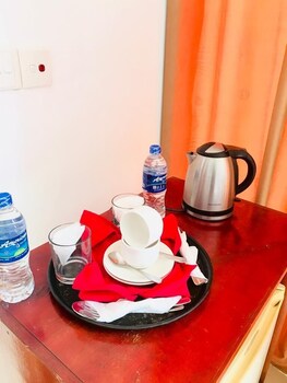airport hotel dream paradise