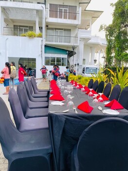 airport hotel dream paradise