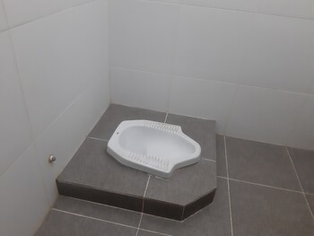 spot on 93612 kencana homestay syariah near masjid al barokah kanyuran