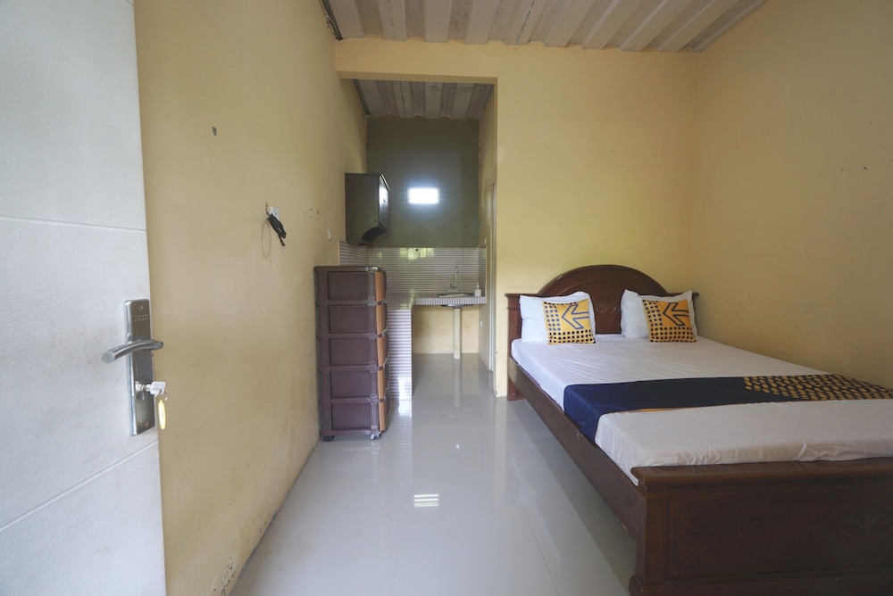 spot on 93612 kencana homestay syariah near masjid al barokah kanyuran