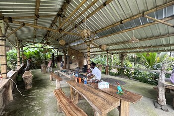 lumbung langit bali house and hostel