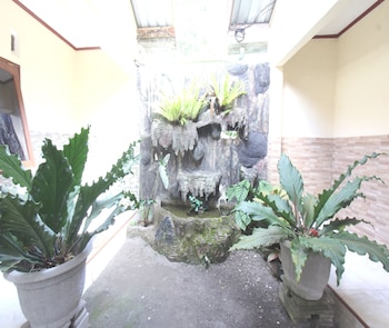 spot on 93651 losmen ida