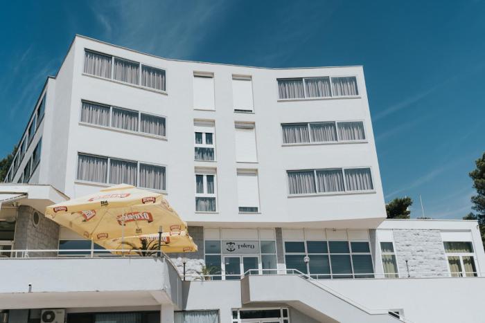 hotel tolero