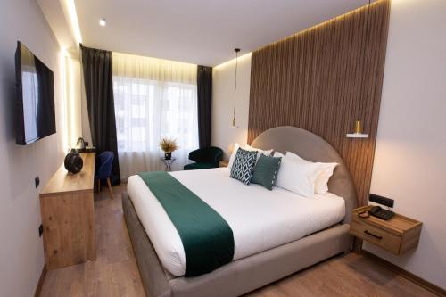le m hotel