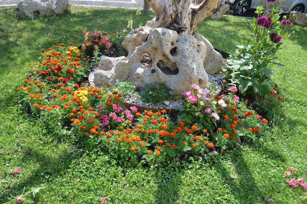 hotel formules club bordeaux cenon