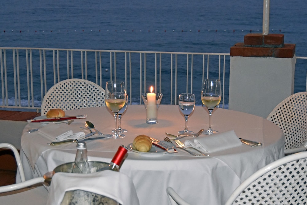 hotel lido mediterranee