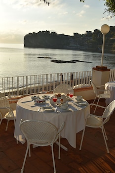 hotel lido mediterranee