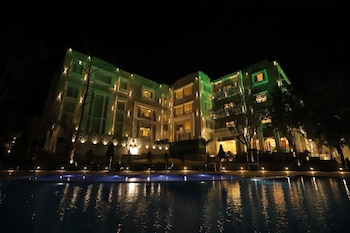 essentia luxury resort and spa udaipur