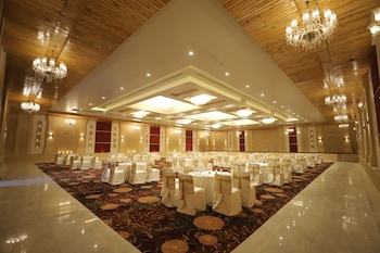 essentia luxury resort and spa udaipur