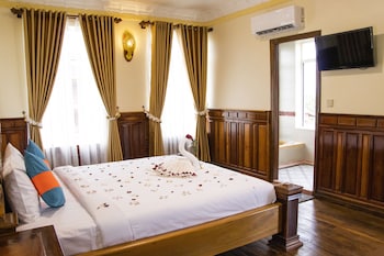 puok hotel and resort