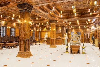 puok hotel and resort