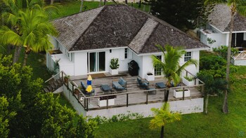 runaway hill inn