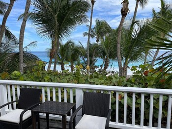 runaway hill inn