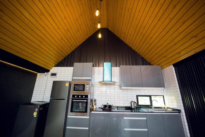 np pool villa hua hin