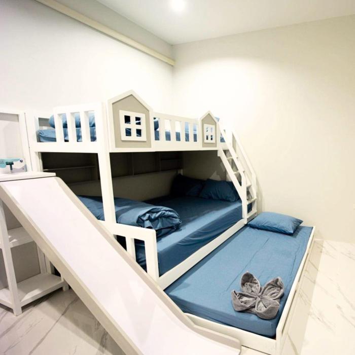 np pool villa hua hin