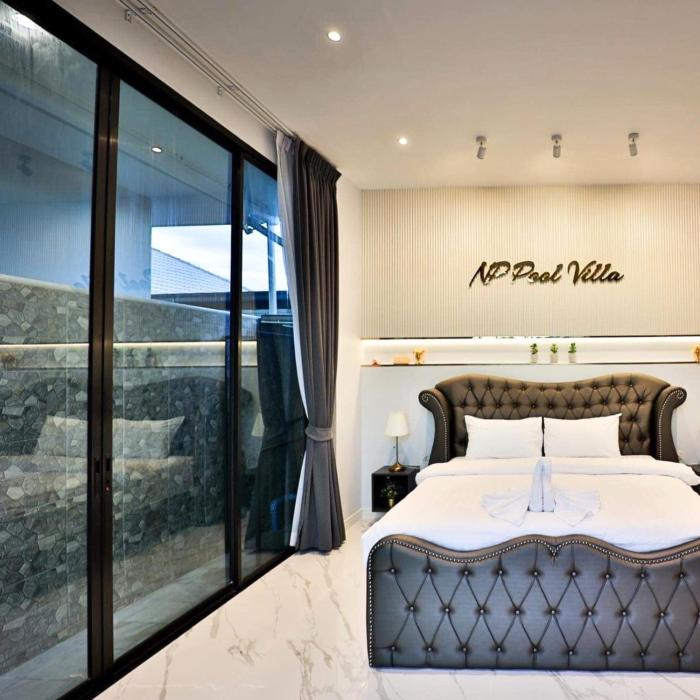 np pool villa hua hin