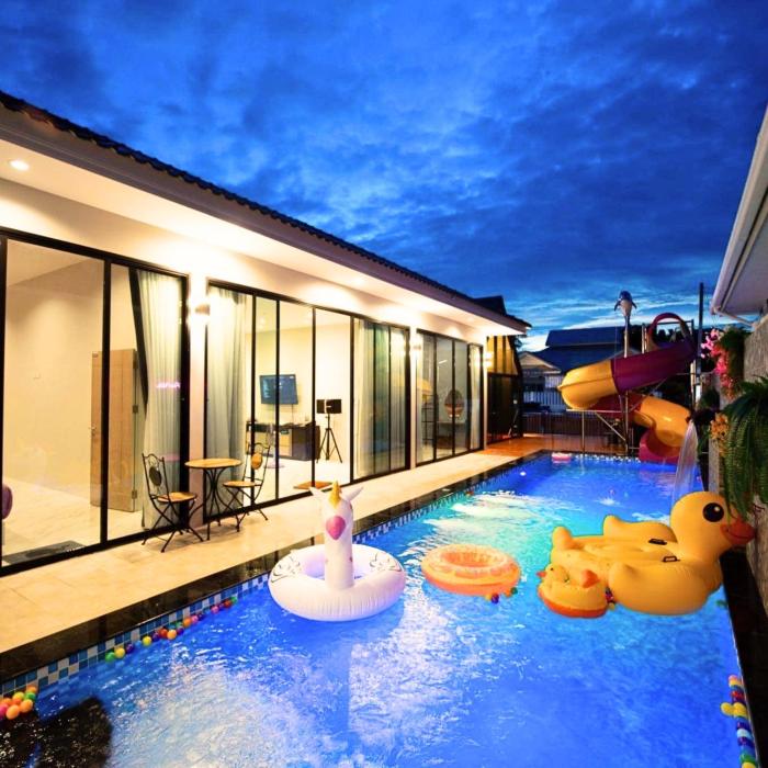 np pool villa hua hin