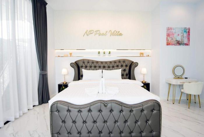 np pool villa hua hin