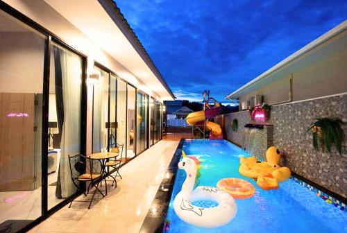 np pool villa hua hin