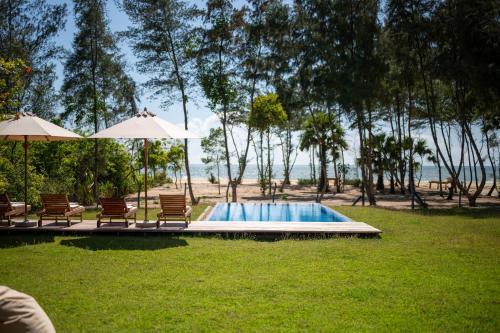 niketh villa komari arugambay