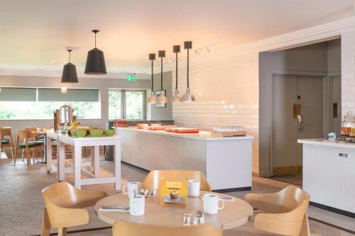 holiday inn norwich by ihg