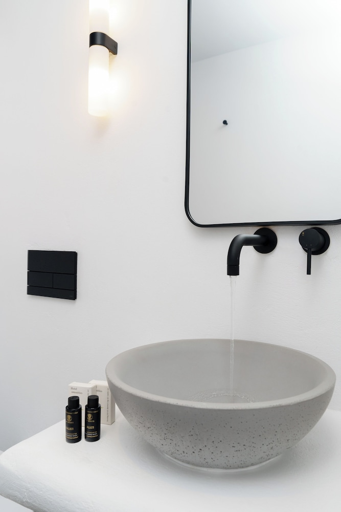 mr and mrs white paros suites and more