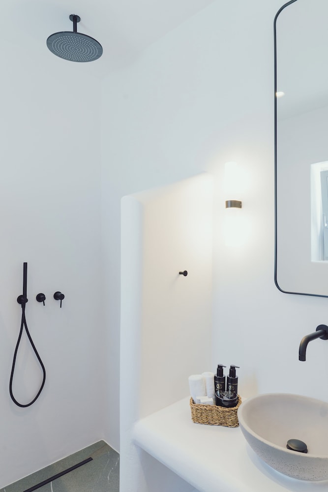 mr and mrs white paros suites and more